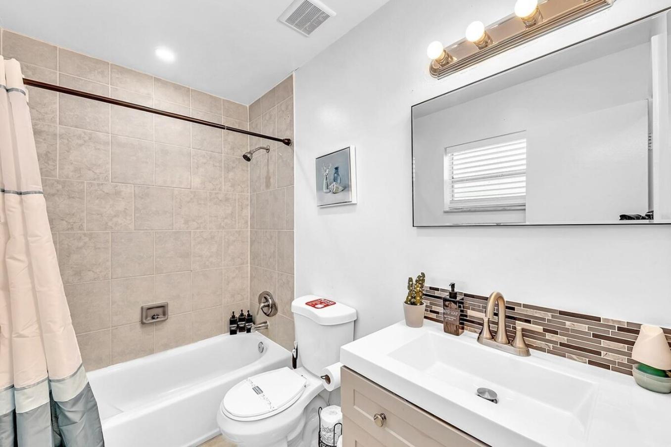 הוליווד New 2 Bed Studio Close To Beach & Casino Ha04 מראה חיצוני תמונה