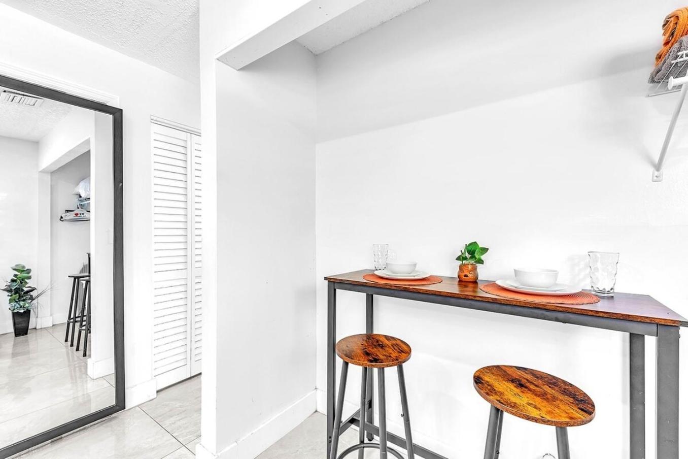 הוליווד New 2 Bed Studio Close To Beach & Casino Ha04 מראה חיצוני תמונה