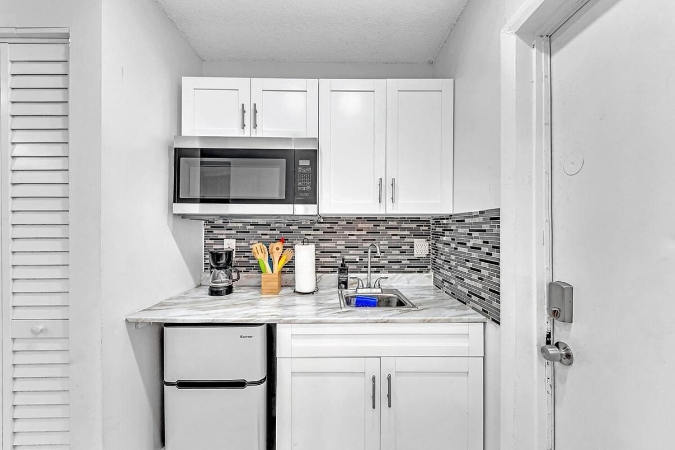 הוליווד New 2 Bed Studio Close To Beach & Casino Ha04 מראה חיצוני תמונה